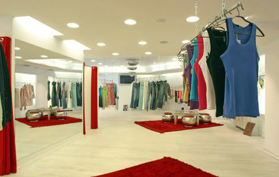 服装零售视觉营销 从专业摄影到品牌故事的构建