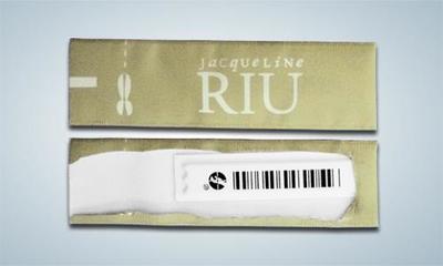 服装零售新趋势 国外品牌定制防盗吊牌与中国工厂的专业化合作