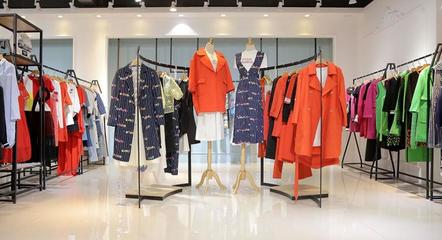 琳达服装连锁店 把握创业机遇，共创时尚财富新篇章